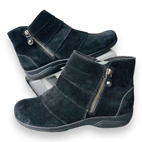 Clarks Collection Dual Zipper Bootie Black Suede 26104882 Women's 8.5M - Picture 1 of 11